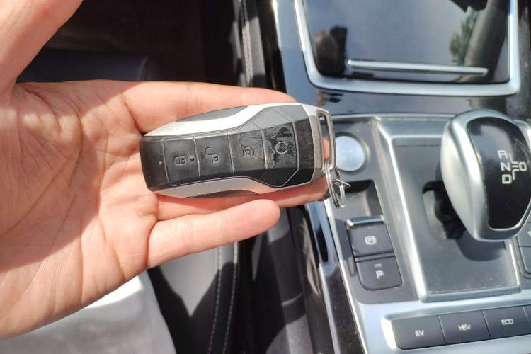Used BYD Qin Pro New Energy 2019 DM Super Edition 1.5TI Automatic Smart Connect Speedy Model China VI Standard Vehicle Key