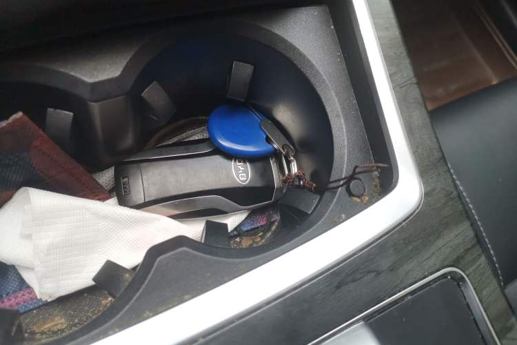 Used BYD Qin Pro New Energy 2019 DM Super Edition 1.5TI Automatic Smart Connect Prestige Model China V Standard Vehicle Key