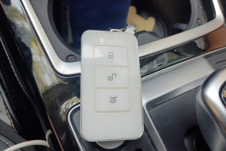Used BYD Qin Pro New Energy 2019 EV Super Edition High-Power Long-Range Smart-Connected Cutting-Edge Model Vehicle Key