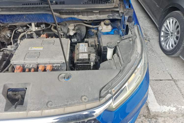 Used BYD S2 2019 Smart Standard Version Engine Bay Left