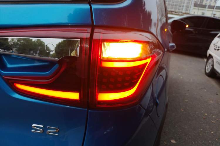 Used BYD S2 2019 Smart Standard Version Exterior 6