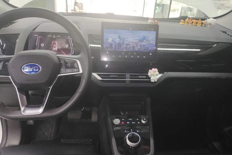 Used BYD S2 2019 Innovation Luxury Version Audio And AC Panel