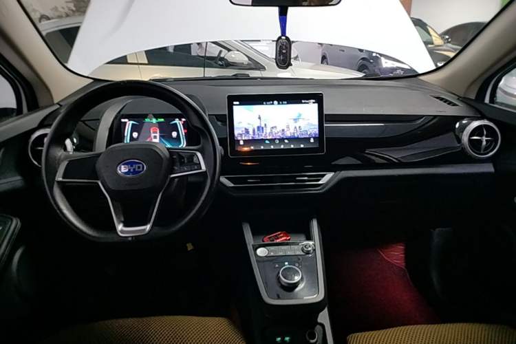 Used BYD S2 2019 YUE Comfort Model Center Console