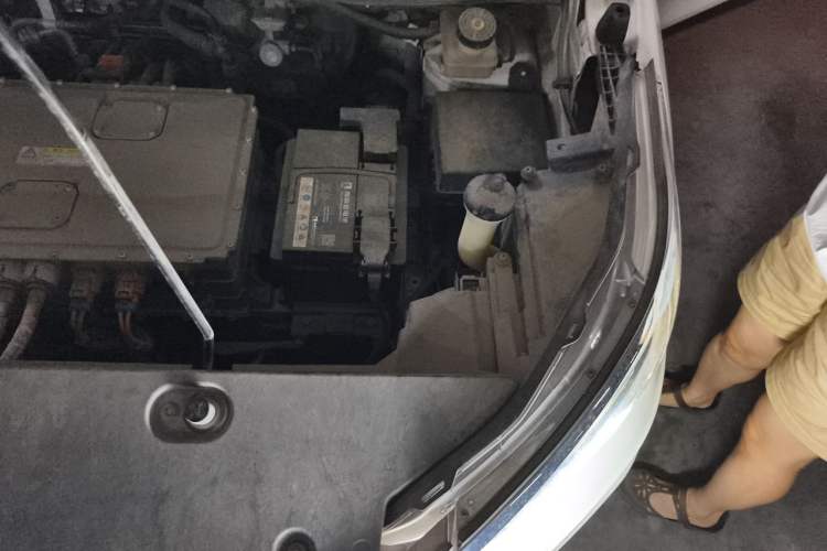 Used BYD S2 2019 YUE Comfort Model Engine Bay Left