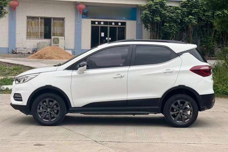 Used BYD S2 2019 Innovation Luxury Version Exterior 5