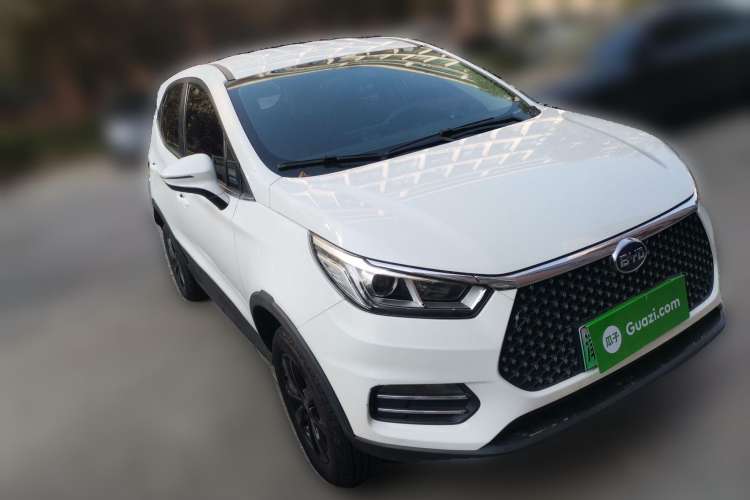 Used BYD S2 2019 Smart Standard Version Front Right 45 Deg