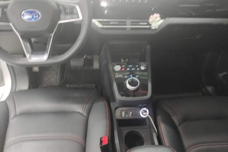 Used BYD S2 2019 Innovation Luxury Version Gear Lever