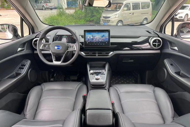 Used BYD S2 2019 Innovation Luxury Version Interior 1