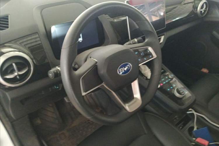 Used BYD S2 2019 YUE Comfort Model Interior 2