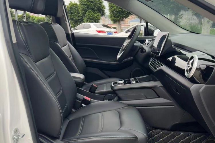 Used BYD S2 2019 Innovation Luxury Version Interior 4