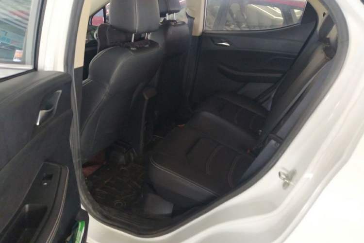 Used BYD S2 2019 YUE Comfort Model Interior 5