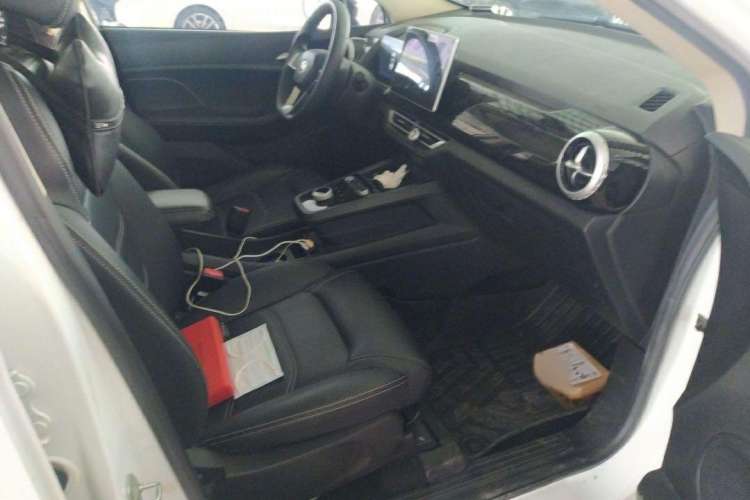 Used BYD S2 2019 YUE Comfort Model Interior 7