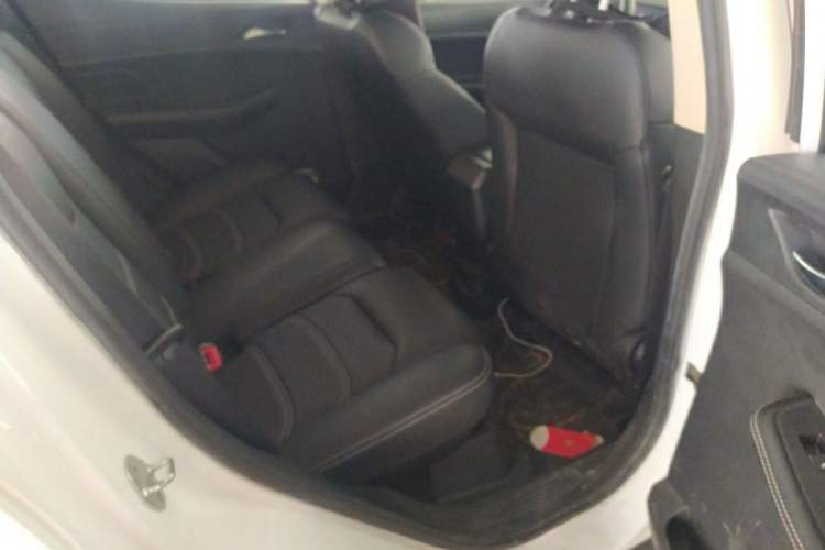 Used BYD S2 2019 YUE Comfort Model Interior 8