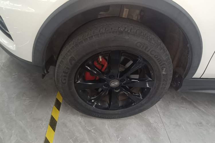 Used BYD S2 2019 YUE Comfort Model Left Front Wheel Hub
