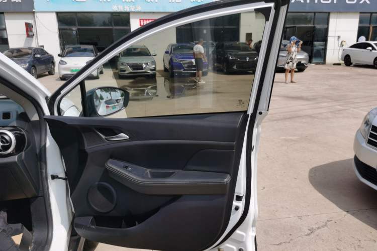 Used BYD S2 2019 Yue – Basic Model Right Front Door Interior