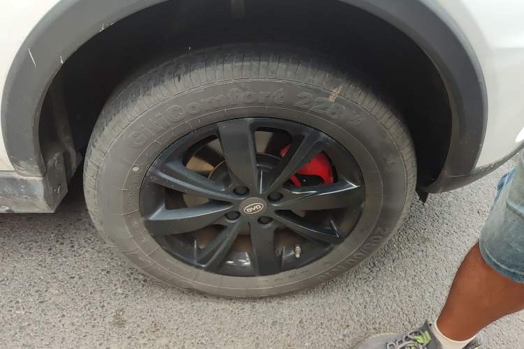 Used BYD S2 2019 YUE Comfort Model Right Front Wheel Hub