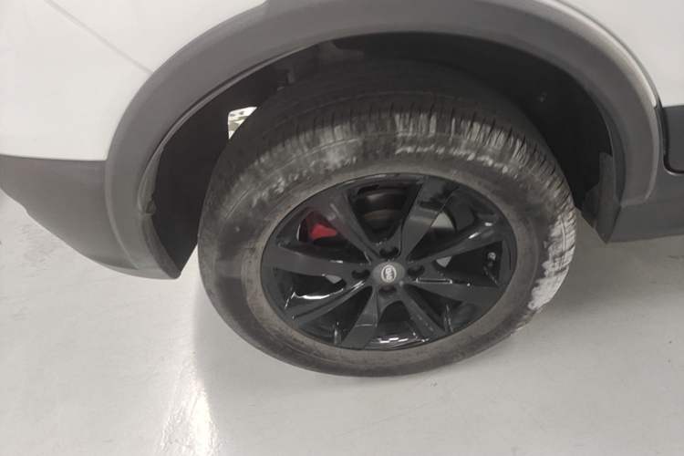 Used BYD S2 2019 Innovation Luxury Version Right Rear Wheel Hub
