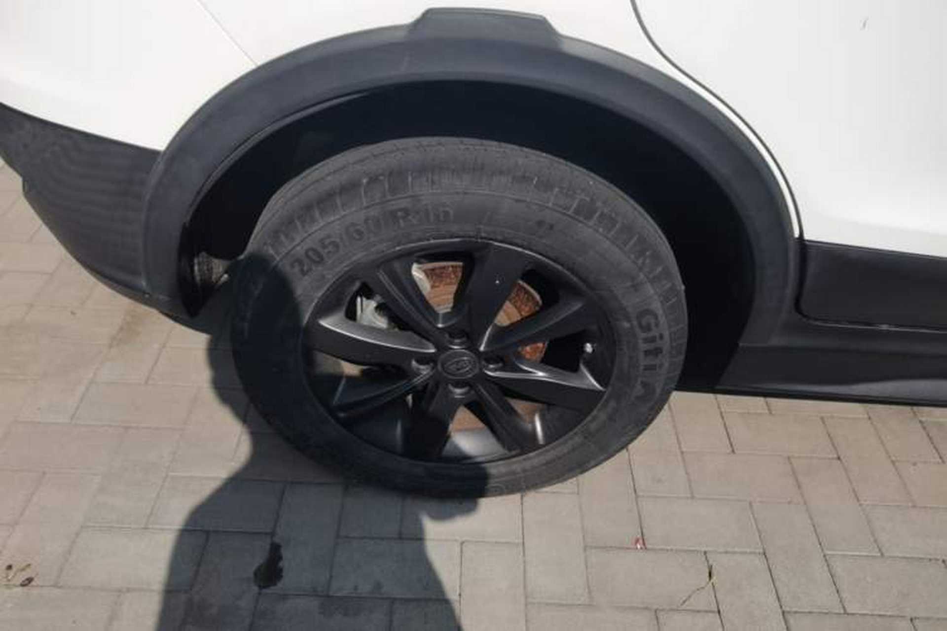 Used BYD S2 2019 YUE Comfort Model Right Rear Wheel Hub