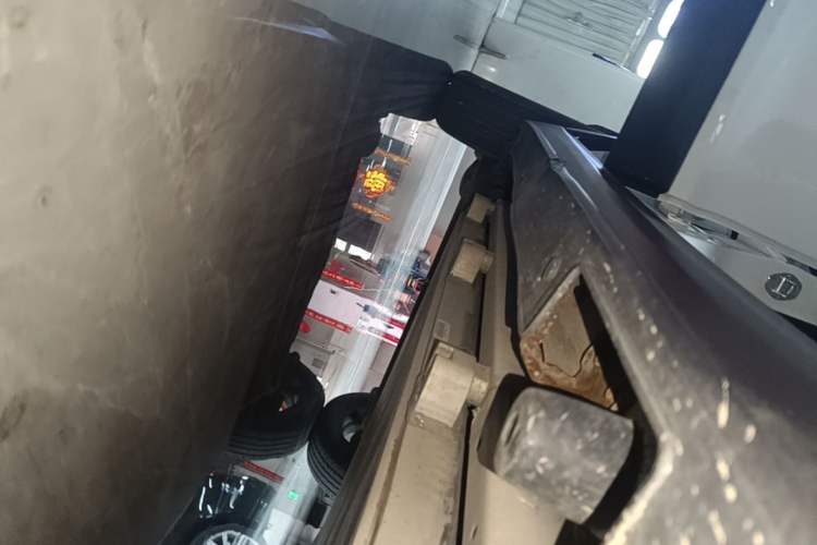 Used BYD S2 2019 YUE Comfort Model Right Side Sill