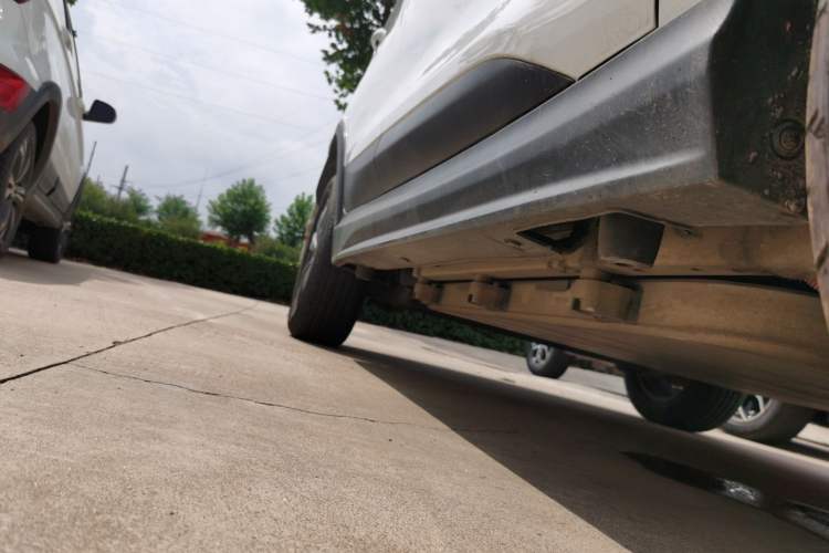 Used BYD S2 2019 Yue – Basic Model Right Side Sill