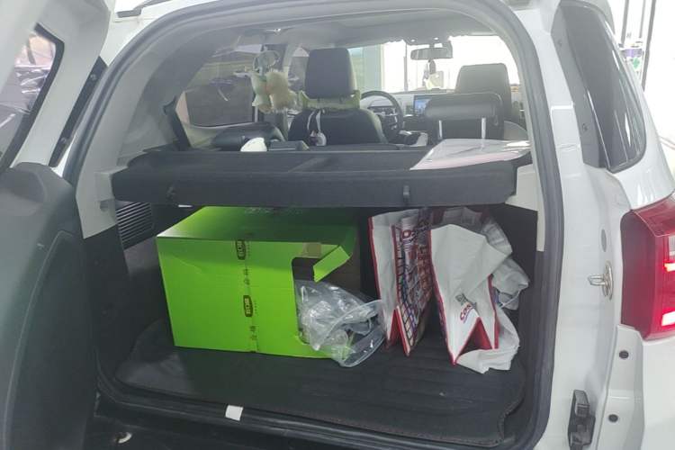Used BYD S2 2019 Innovation Luxury Version Trunk