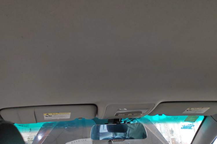 Used BYD S6 2014 2.0L Manual Luxury 5-Seater Headliner