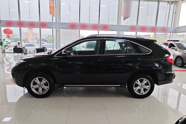 Used BYD S6 2014 2.0L Manual Luxury 5-Seater Left Side