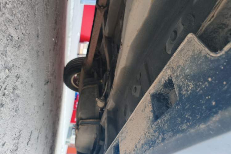 Used BYD S6 2011 2.0L Manual Luxury Version Chassis Front Left