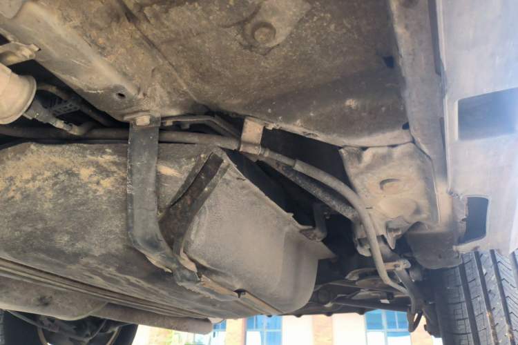 Used BYD S6 2011 2.0L Manual Luxury Version Chassis Rear Left
