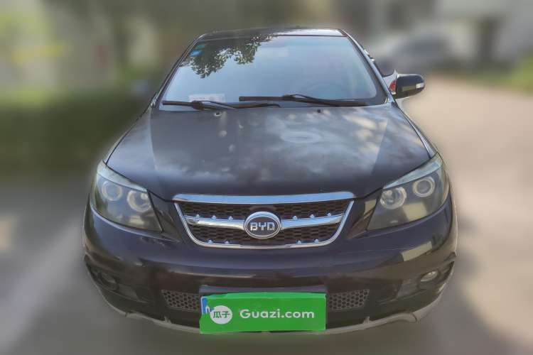 Used BYD S6 2011 2.0L Manual Luxury Edition Front