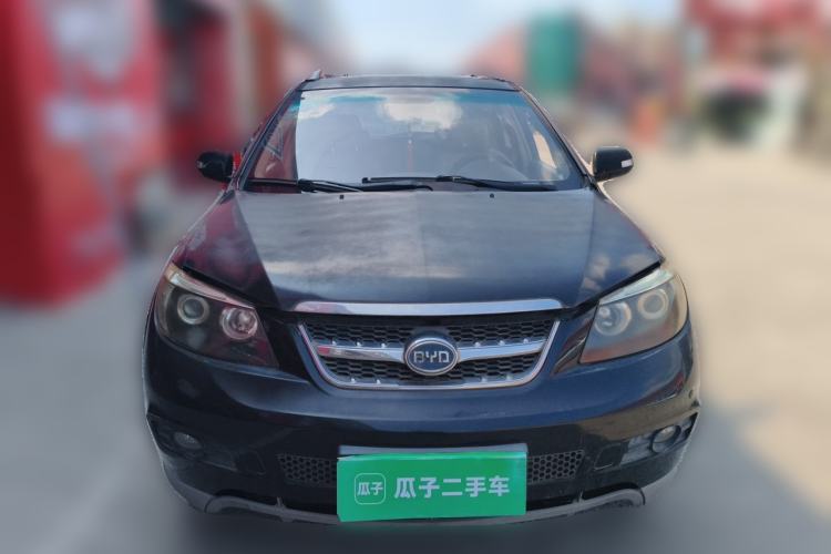 Used BYD S6 2011 2.0L Manual Luxury Version Front