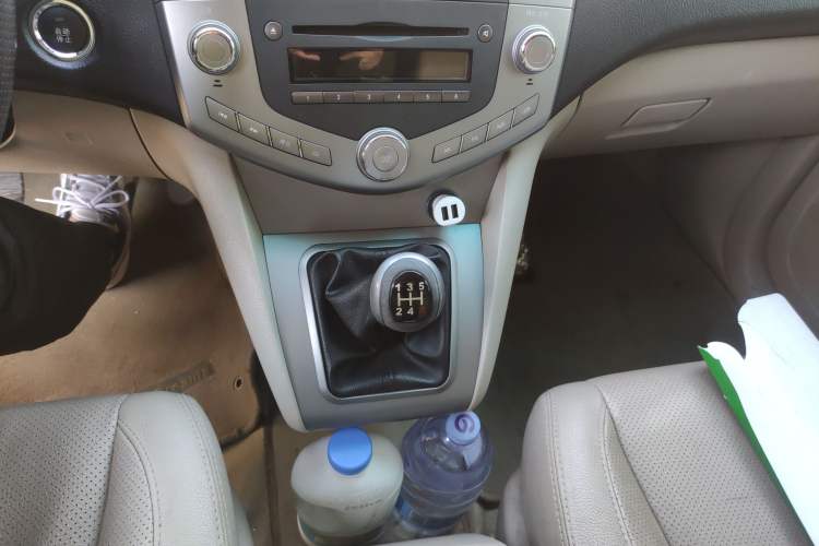 Used BYD S6 2011 2.0L Manual Luxury Edition Gear Lever