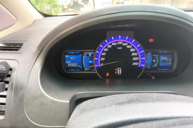 Used BYD S6 2011 2.0L Manual Luxury Version Odometer Close Up