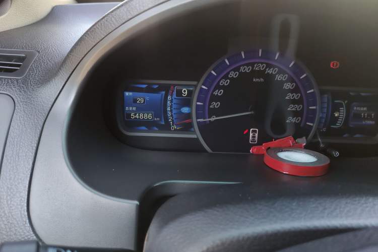 Used BYD S6 2011 2.0L Manual Luxury Edition Odometer Close Up
