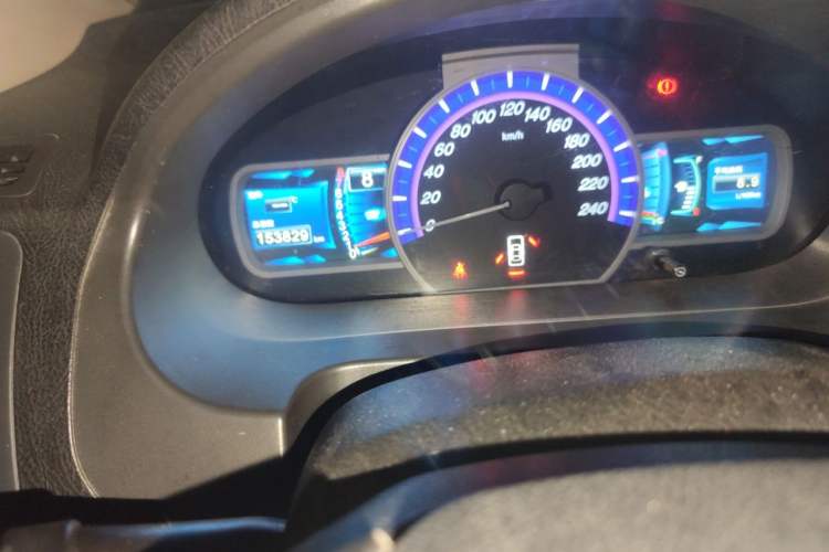 Used BYD S6 2011 2.0L Manual Luxury Version Odometer Close Up