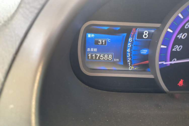 Used BYD S6 2011 2.0L Manual Luxury Version Odometer Close Up