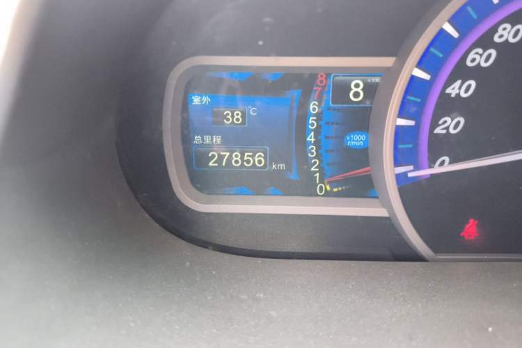 Used BYD S6 2011 2.0L Manual Luxury Version Odometer Close Up