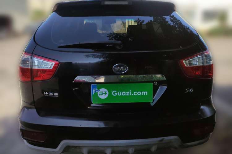 Used BYD S6 2011 2.0L Manual Luxury Edition Rear