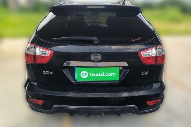 Used BYD S6 2011 2.0L Manual Luxury Version Rear