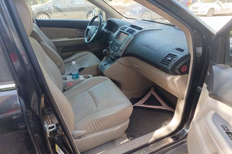 Used BYD S6 2011 2.4L Automatic Luxury Edition Right Front Seat