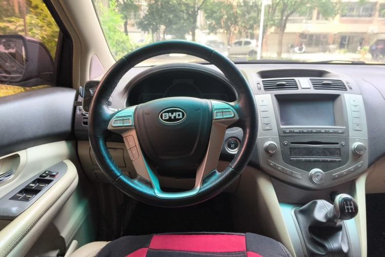 Used BYD S6 2011 2.0L Manual Luxury Version Steering Wheel