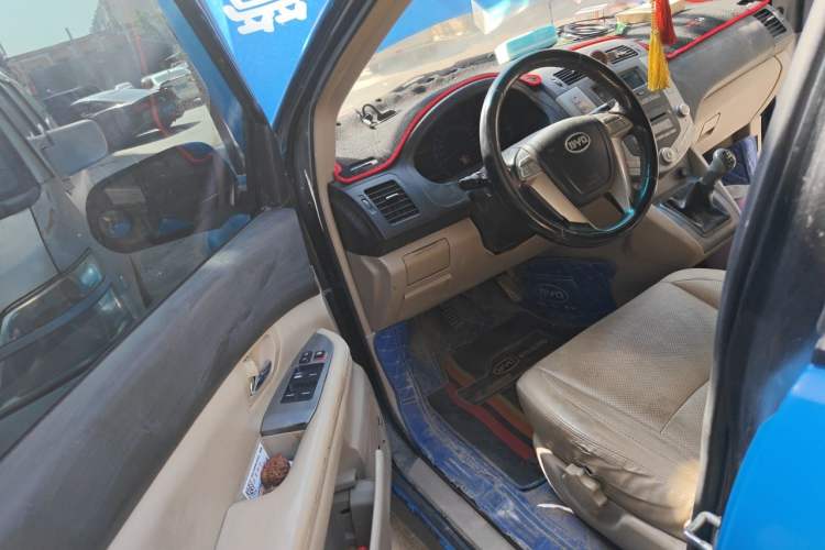 Used BYD S6 2011 2.0L Manual Luxury Edition Driver Seat