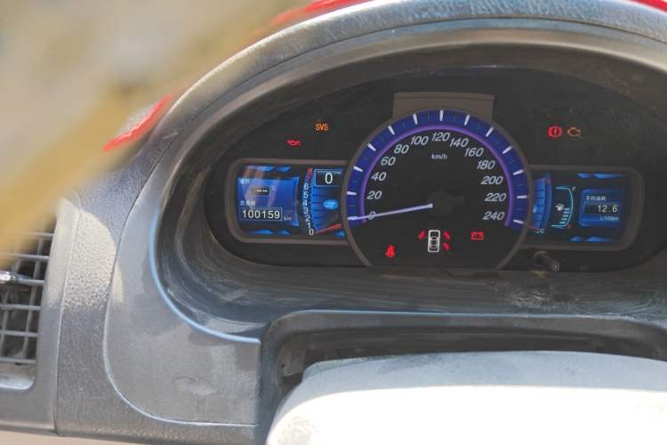 Used BYD S6 2011 2.0L Manual Luxury Edition Odometer Close Up