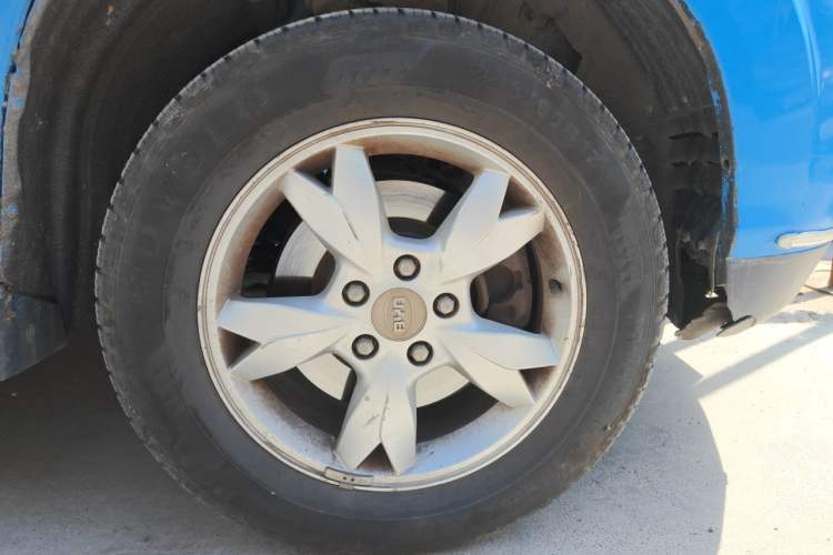 Used BYD S6 2011 2.0L Manual Luxury Edition Right Front Wheel Hub