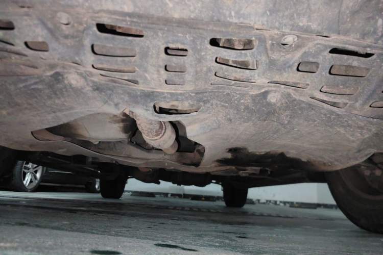 Used BYD S6 2011 2.0L Manual Luxury Version Chassis Front