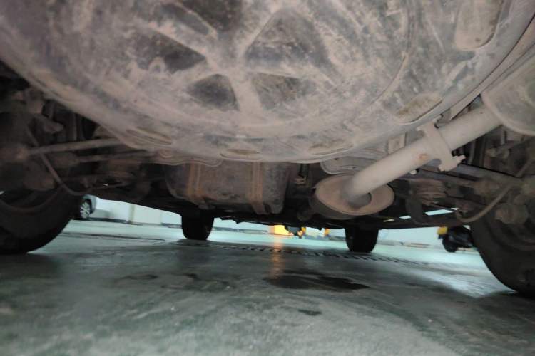 Used BYD S6 2011 2.0L Manual Luxury Version Chassis Rear