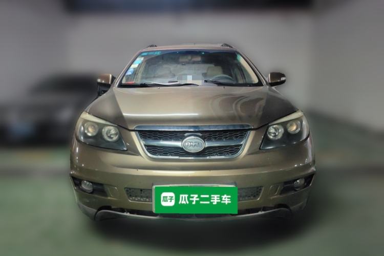 Used BYD S6 2011 2.0L Manual Luxury Version Front