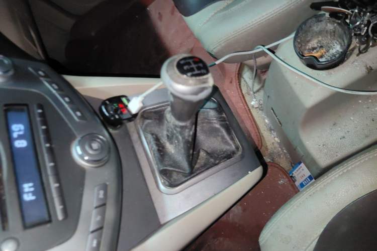 Used BYD S6 2011 2.0L Manual Luxury Version Gear Lever