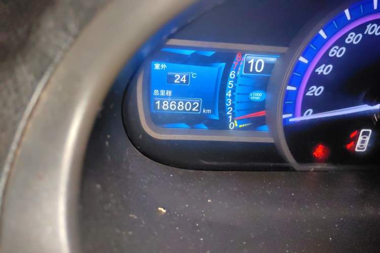 Used BYD S6 2011 2.0L Manual Luxury Version Odometer Close Up