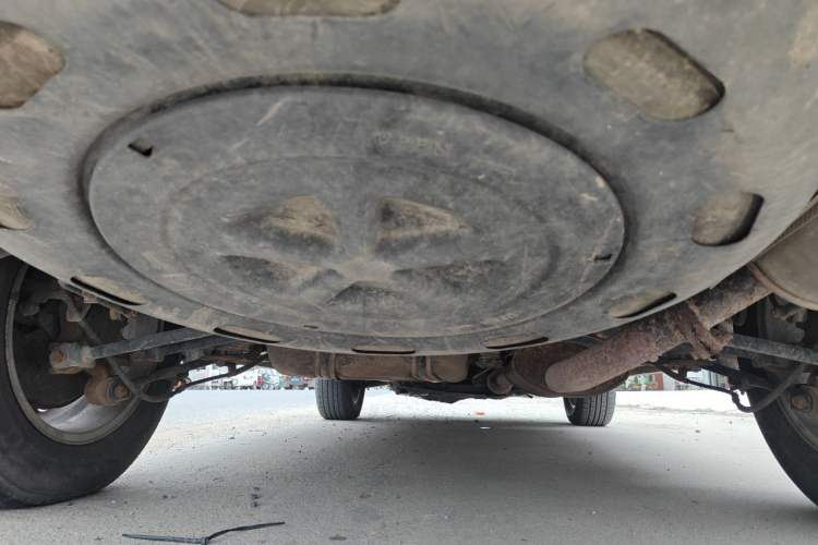 Used BYD S6 2011 2.4L Automatic Luxury Edition Chassis Rear